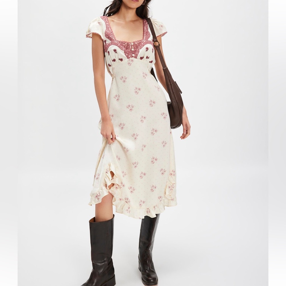 Free People Haven Floral Print Lace Trim MIDI Dress in Swan Combo